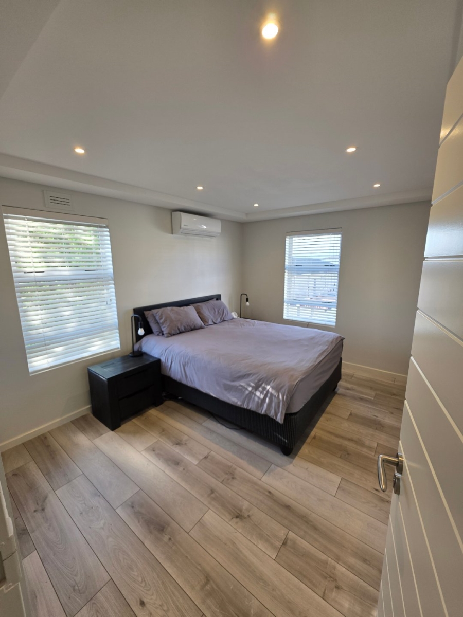 2 Bedroom Property for Sale in Lansdowne Western Cape